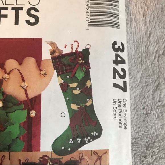 McCall's Crafts Stocking Moose Card Holder Wreath 3427 Sewing Pattern New - Picture 3 of 7